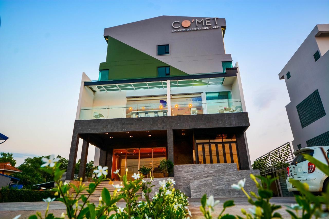 Comet Hotel Surat Thani Exteriér fotografie